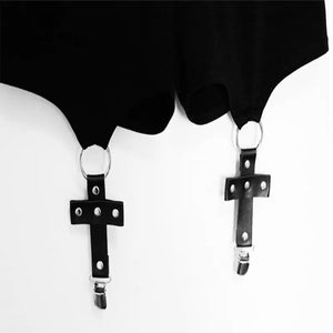 "CROSS GARTER" SHORTS